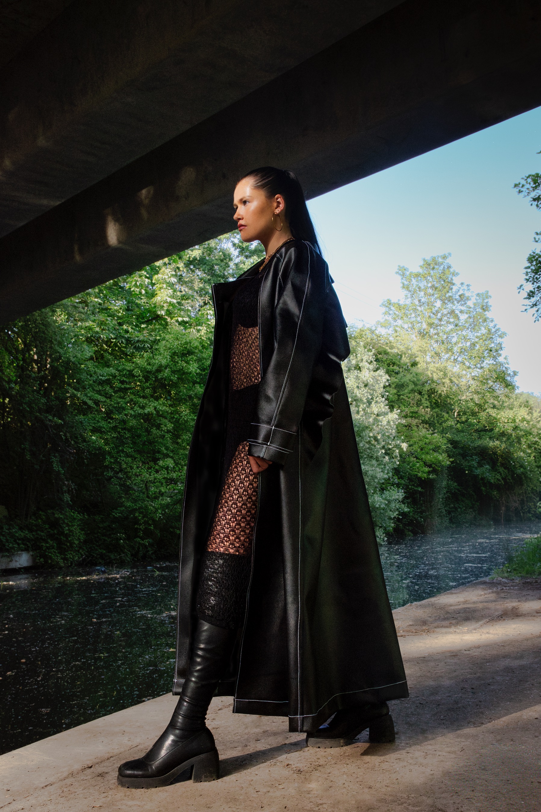 Look 1 - Contrast Trench Full Silhouette